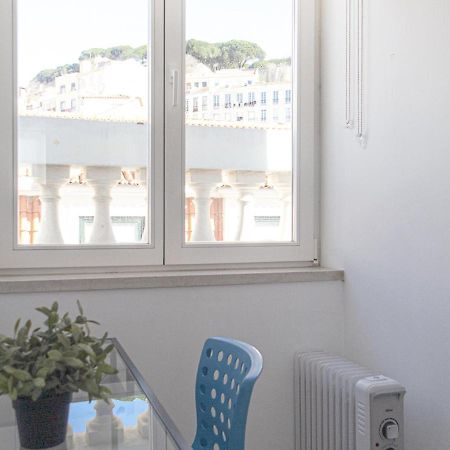 Baixa Chiado 2 Bedroom Duplex Apt With Ac Elevator Lisbon Bagian luar foto