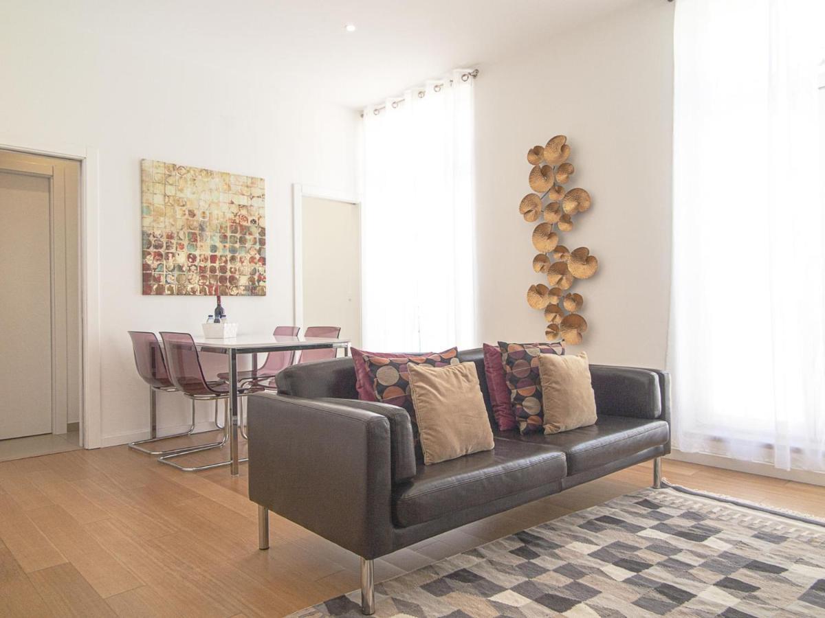 Baixa Chiado 2 Bedroom Duplex Apt With Ac Elevator Lisbon Bagian luar foto