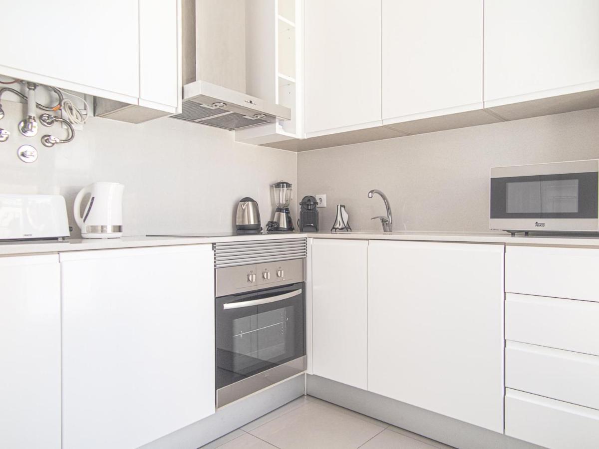 Baixa Chiado 2 Bedroom Duplex Apt With Ac Elevator Lisbon Bagian luar foto