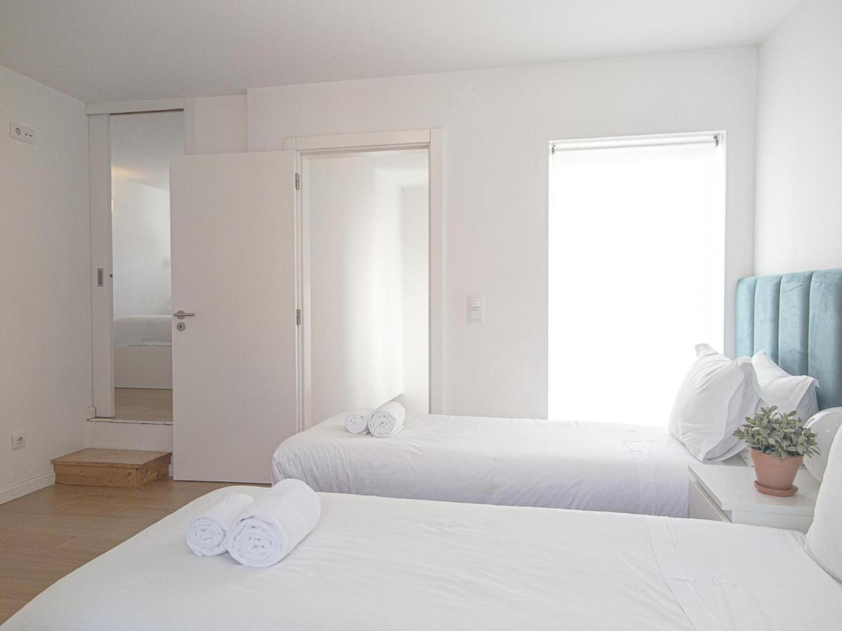 Baixa Chiado 2 Bedroom Duplex Apt With Ac Elevator Lisbon Bagian luar foto
